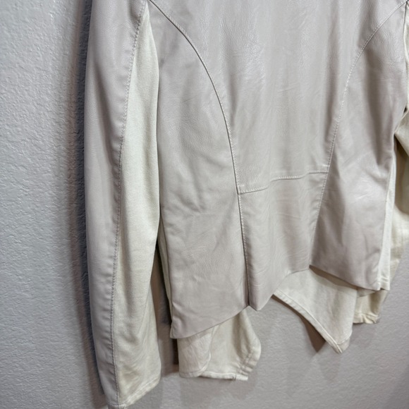 BLANKNYC Womens Sz M Asymmetrical Drape Lagenlook Jacket Cream Quiet Luxury - Picture 8 of 12